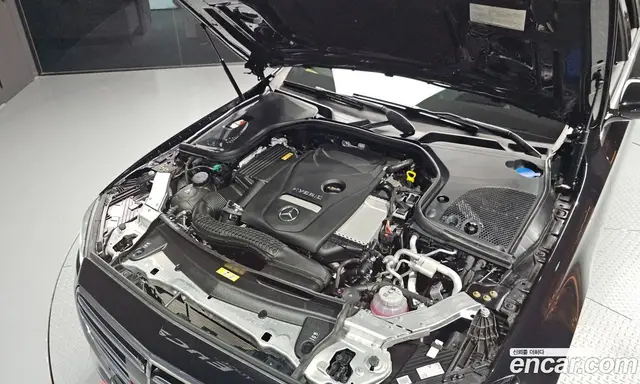 Mercedes-Benz E-Class 2023 2.0 автомат (гидро), миниатюра 6 Mercedes-Benz E-Class 2023 2.0 автомат (гидро), миниатюра 6