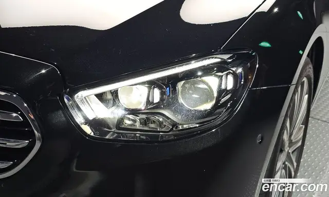Mercedes-Benz E-Class 2023 2.0 автомат (гидро), миниатюра 8 Mercedes-Benz E-Class 2023 2.0 автомат (гидро), миниатюра 8