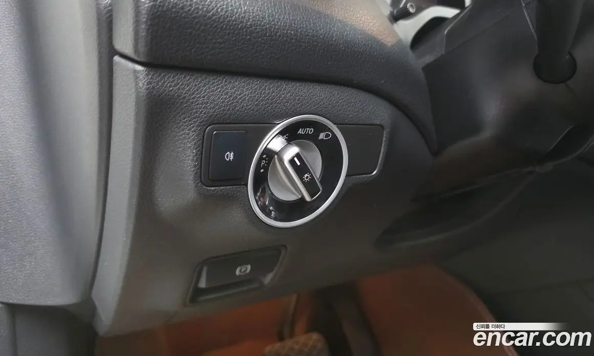Mercedes-Benz GLA-Class 2016 2.1 автомат (гидро), фото 17 Mercedes-Benz GLA-Class 2016 2.1 автомат (гидро), фото 17