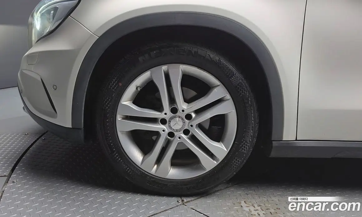Mercedes-Benz GLA-Class 2016 2.1 автомат (гидро), фото 5 Mercedes-Benz GLA-Class 2016 2.1 автомат (гидро), фото 5