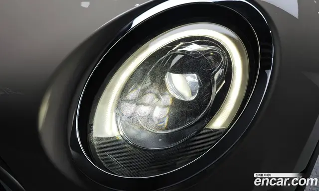 Mini Clubman 2019 1.5 автомат (гидро), миниатюра 8
