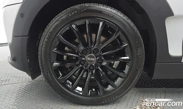 Mini Clubman 2022 1.5 автомат (гидро), миниатюра 4 Mini Clubman 2022 1.5 автомат (гидро), миниатюра 4