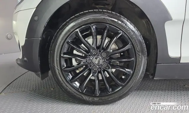 Mini Clubman 2023 1.5 автомат (гидро), миниатюра 5 Mini Clubman 2023 1.5 автомат (гидро), миниатюра 5