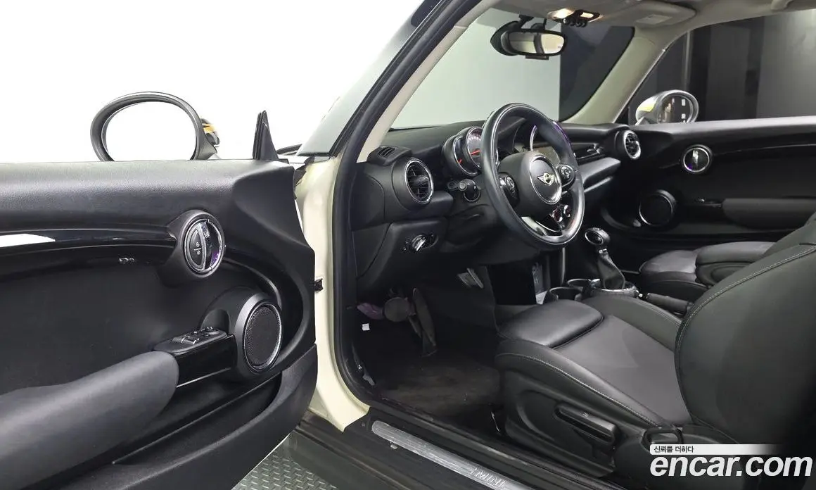Mini Cooper 2016 1.5 автомат (гидро), фото 12 Mini Cooper 2016 1.5 автомат (гидро), фото 12