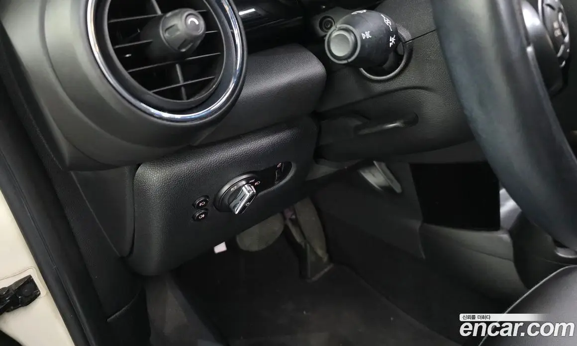 Mini Cooper 2016 1.5 автомат (гидро), фото 18 Mini Cooper 2016 1.5 автомат (гидро), фото 18