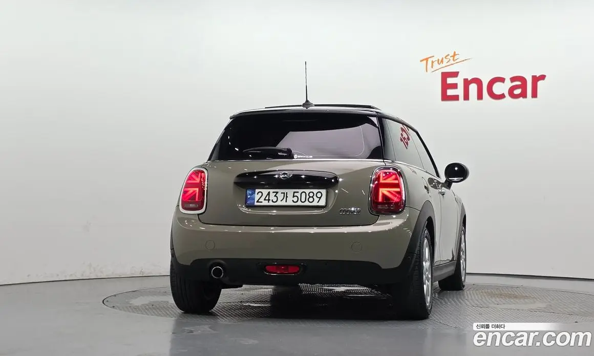 Mini Cooper 2019 1.5 автомат (гидро), фото 4
