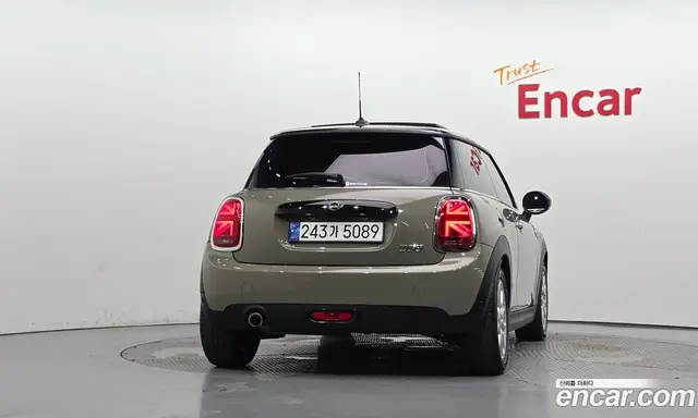 Mini Cooper 2019 1.5 автомат (гидро), миниатюра 4