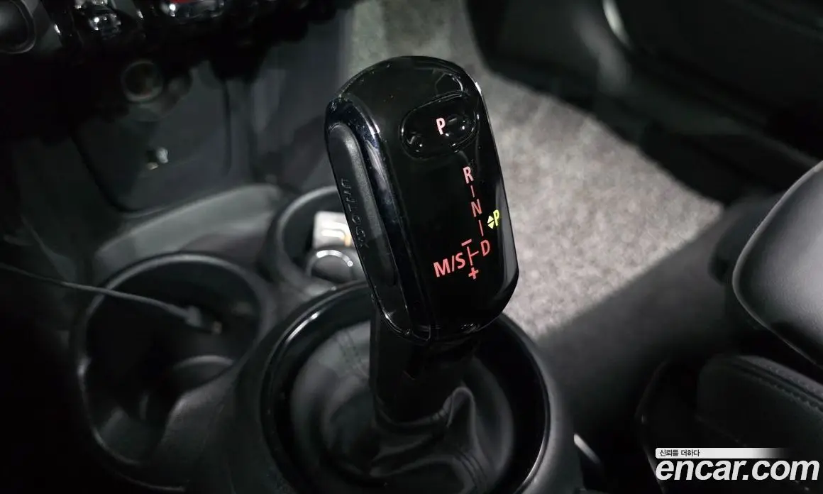 Mini Cooper 2019 1.5 автомат (гидро), фото 12