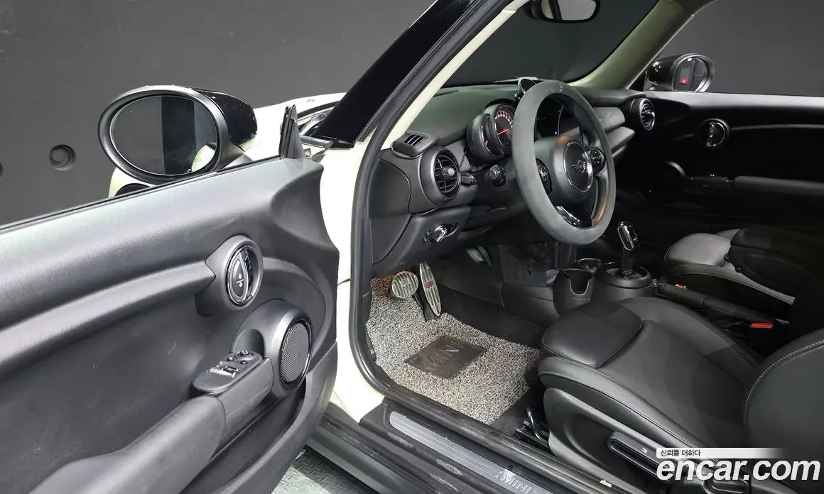 Mini Cooper 2019 1.5 автомат (гидро), фото 13