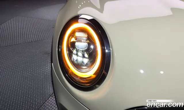 Mini Cooper 2019 1.5 автомат (гидро), миниатюра 8
