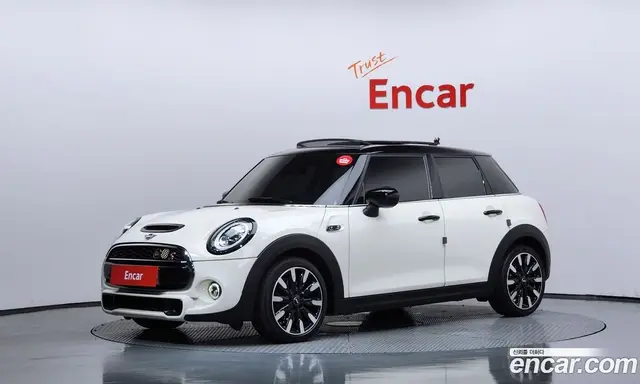 Mini Cooper, 2020, 71 281 км