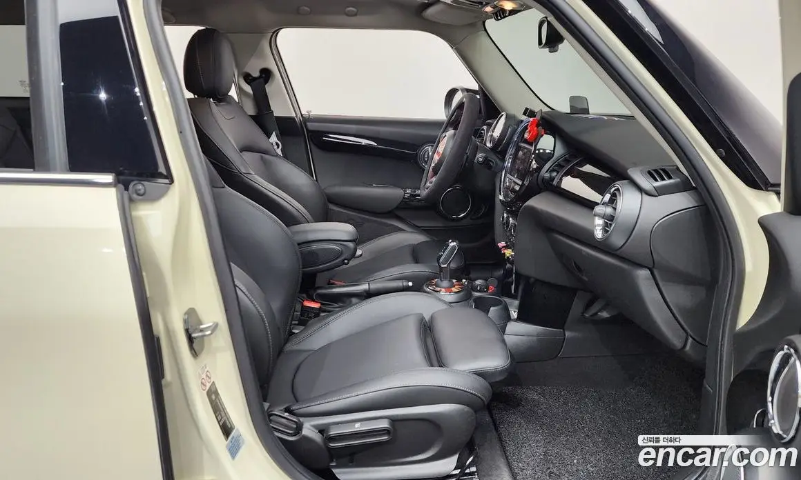 Mini Cooper 2020 2.0 автомат (гидро), фото 16