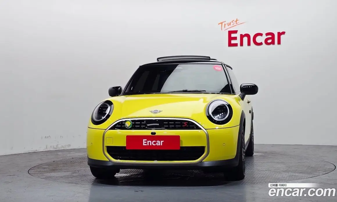 Mini Cooper 2025 2.0 автомат (гидро), фото 3 Mini Cooper 2025 2.0 автомат (гидро), фото 3