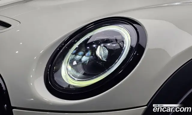 Mini Cooper Convertible 2021 2.0 автомат (гидро), миниатюра 8 Mini Cooper Convertible 2021 2.0 автомат (гидро), миниатюра 8
