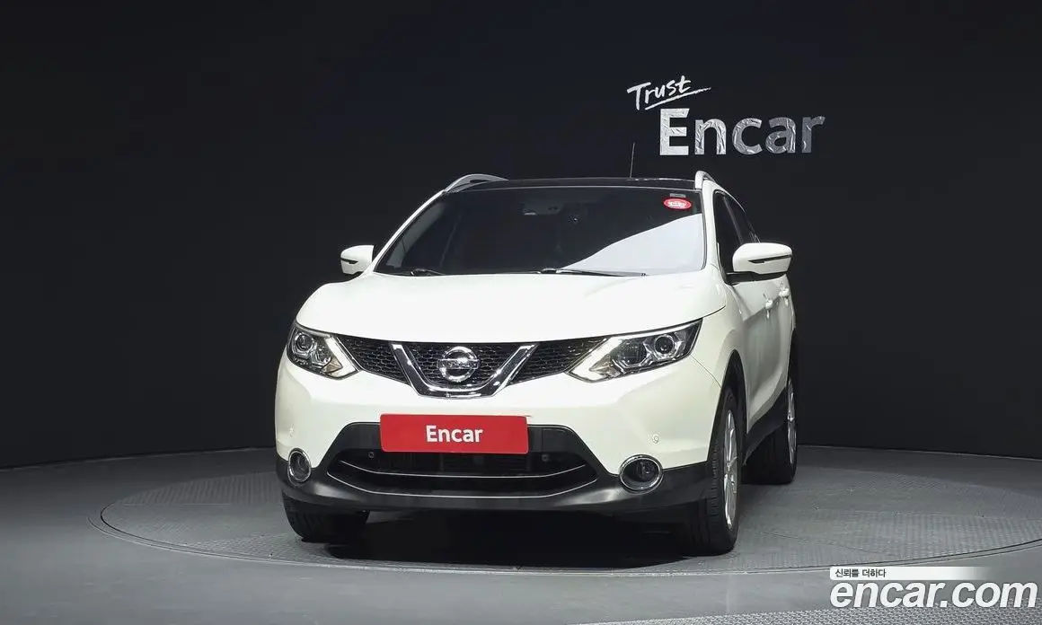 Nissan Qashqai 2015 1.6 автомат (гидро), фото 3