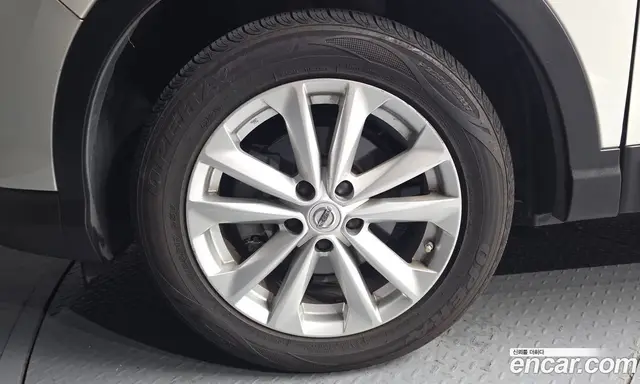 Nissan Qashqai 2015 1.6 автомат (гидро), миниатюра 5