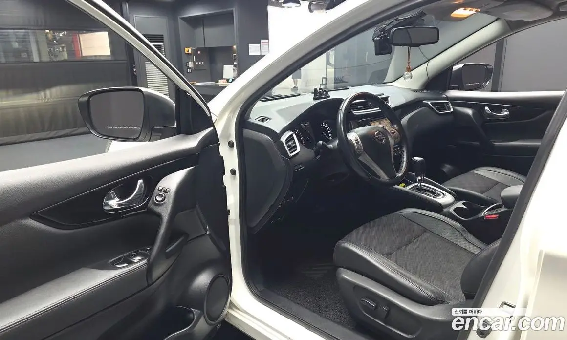 Nissan Qashqai 2015 1.6 автомат (гидро), фото 10