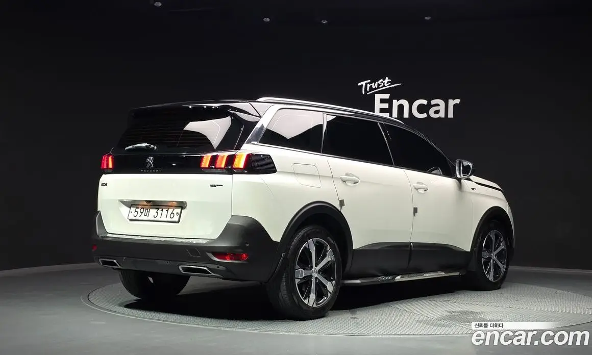 Peugeot 5008 2017 2.0 автомат (гидро), фото 2 Peugeot 5008 2017 2.0 автомат (гидро), фото 2