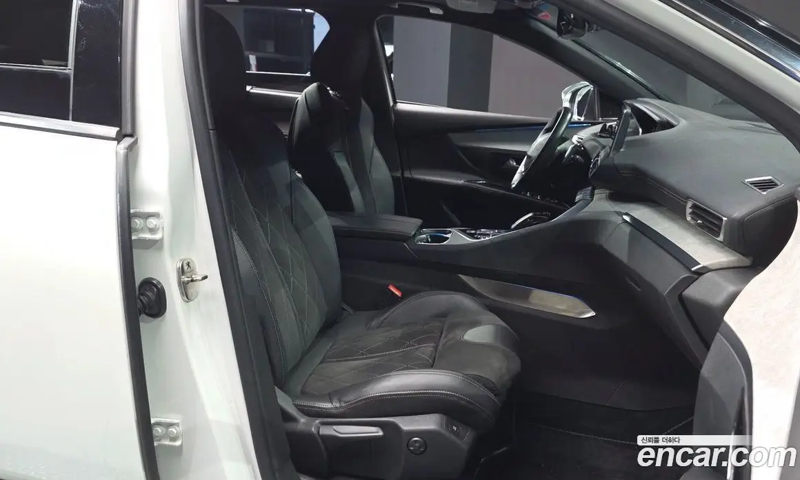 Peugeot 5008 2017 2.0 автомат (гидро), фото 11 Peugeot 5008 2017 2.0 автомат (гидро), фото 11