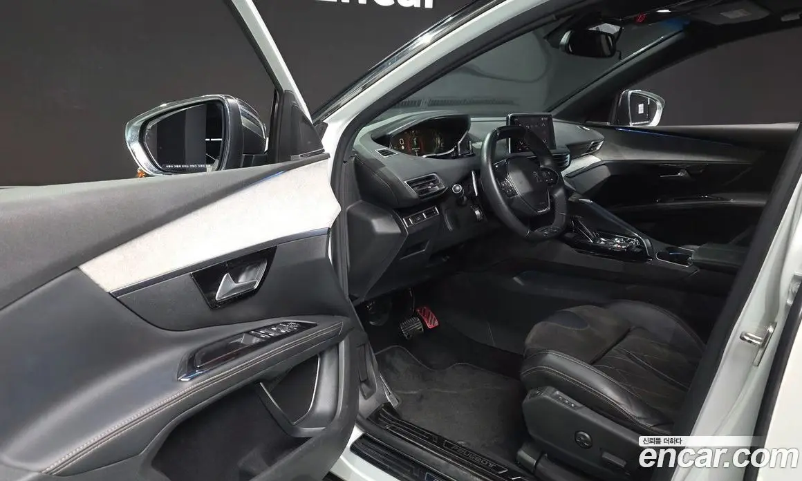 Peugeot 5008 2017 2.0 автомат (гидро), фото 10 Peugeot 5008 2017 2.0 автомат (гидро), фото 10