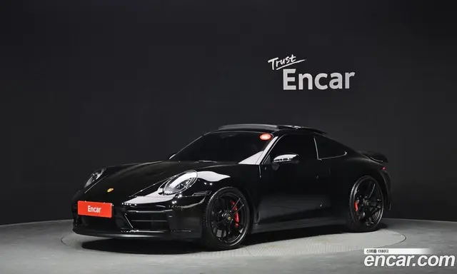 Porsche 911, 2023, 32 569 км