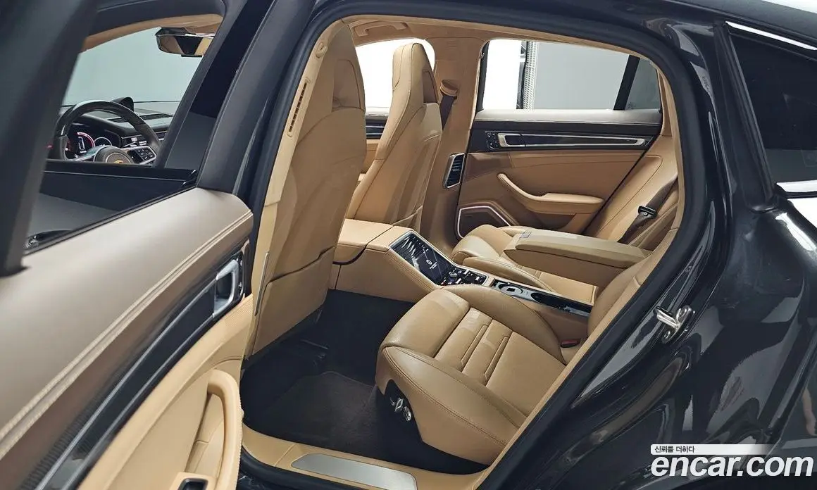 Porsche Panamera 2018 3.0 автомат (гидро), фото 17