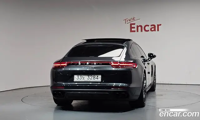 Porsche Panamera 2018 3.0 автомат (гидро), миниатюра 3
