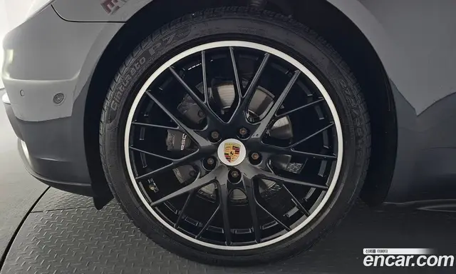 Porsche Panamera 2018 3.0 автомат (гидро), миниатюра 4
