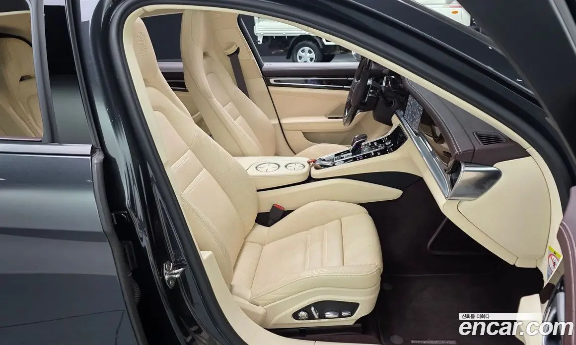 Porsche Panamera 2018 3.0 автомат (гидро), фото 13