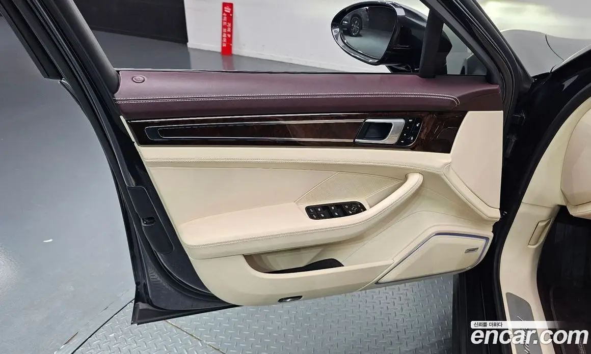 Porsche Panamera 2018 3.0 автомат (гидро), фото 14