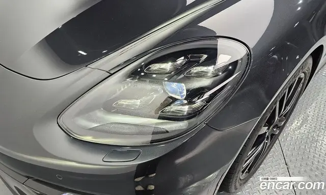 Porsche Panamera 2018 3.0 автомат (гидро), миниатюра 8