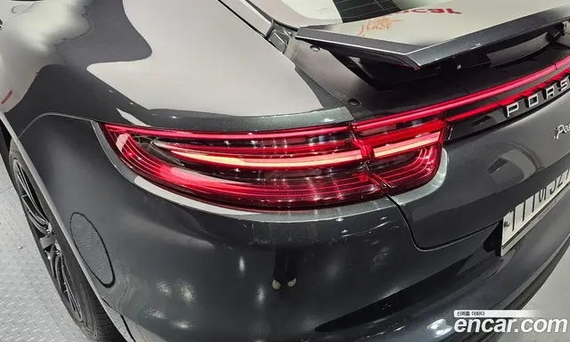 Porsche Panamera 2018 3.0 автомат (гидро), миниатюра 9