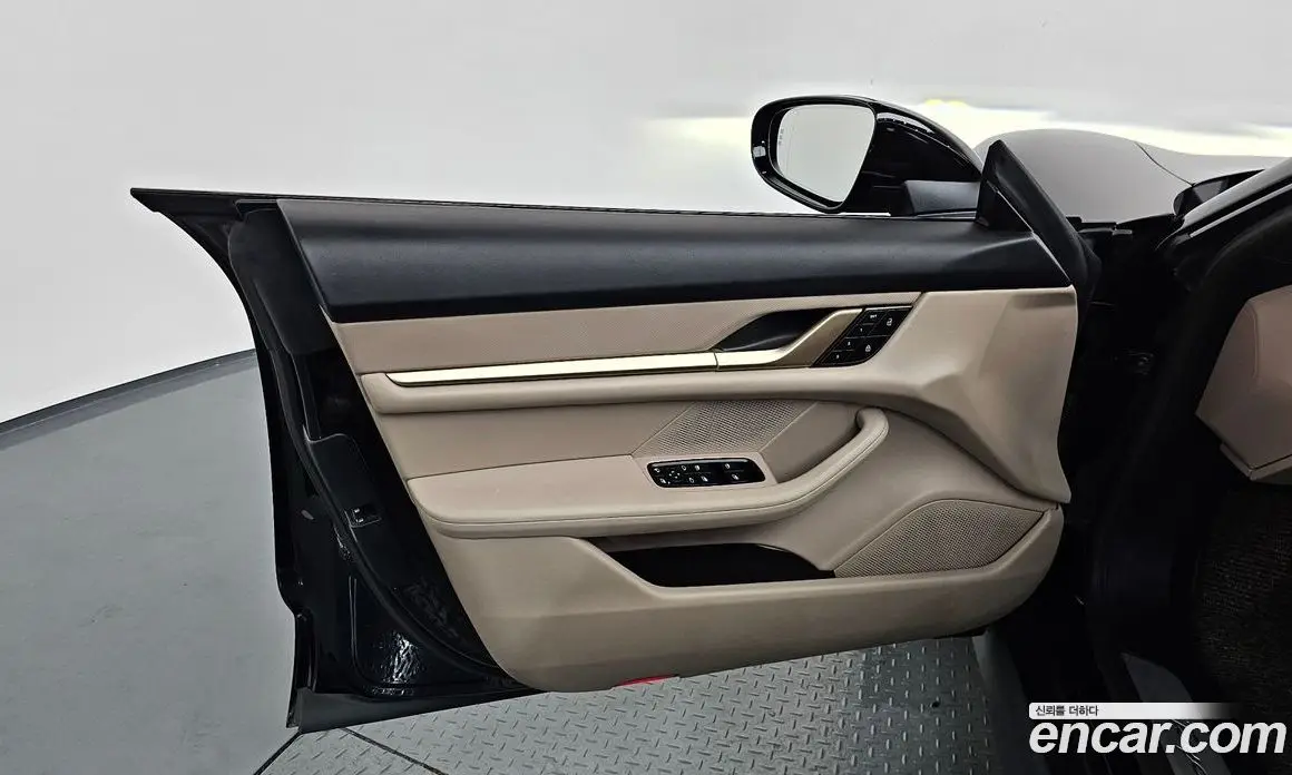 Porsche Taycan 2022 0.1 автомат (гидро), фото 14 Porsche Taycan 2022 0.1 автомат (гидро), фото 14