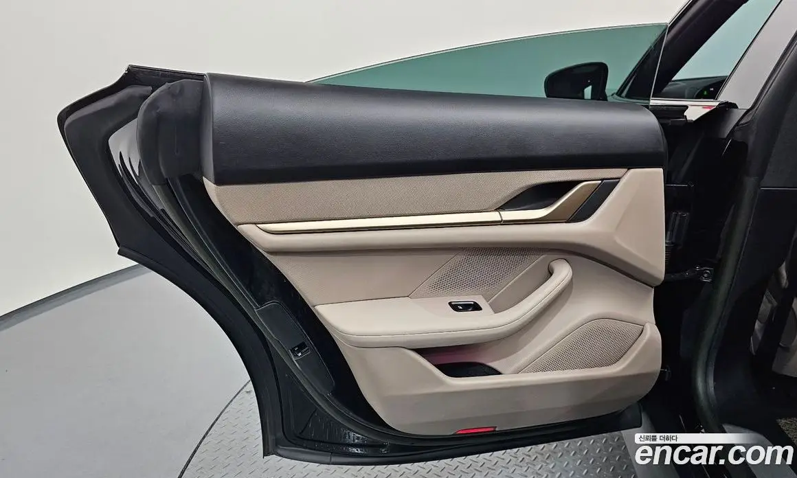 Porsche Taycan 2022 0.1 автомат (гидро), фото 15 Porsche Taycan 2022 0.1 автомат (гидро), фото 15