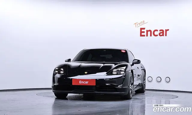 Porsche Taycan 2022 0.1 автомат (гидро), миниатюра 3 Porsche Taycan 2022 0.1 автомат (гидро), миниатюра 3