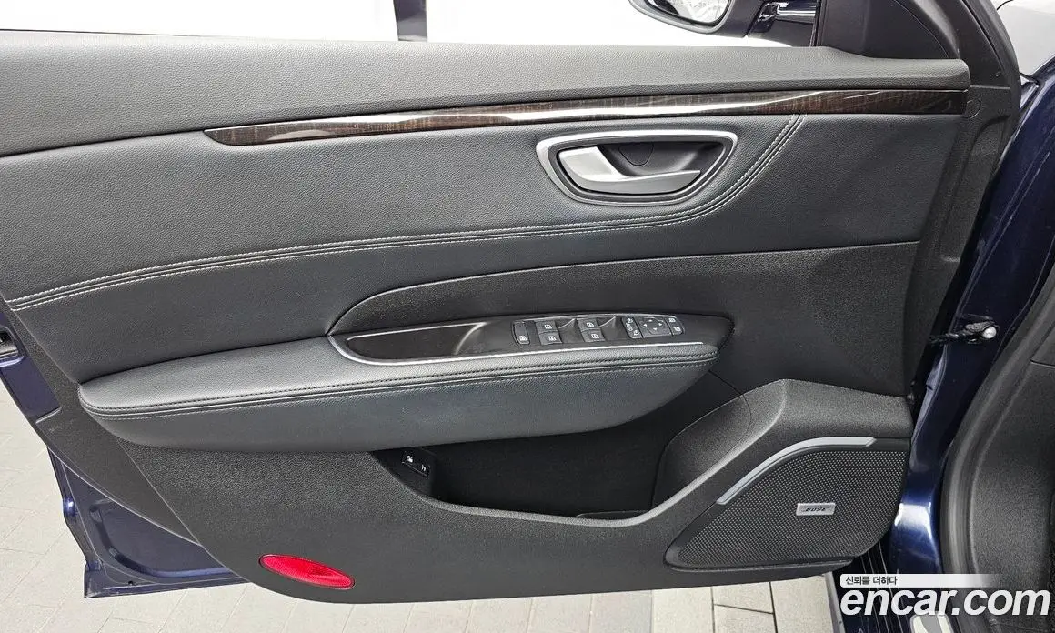 Renault (Samsung) SM6 2016 1.6 автомат (гидро), фото 14 Renault (Samsung) SM6 2016 1.6 автомат (гидро), фото 14