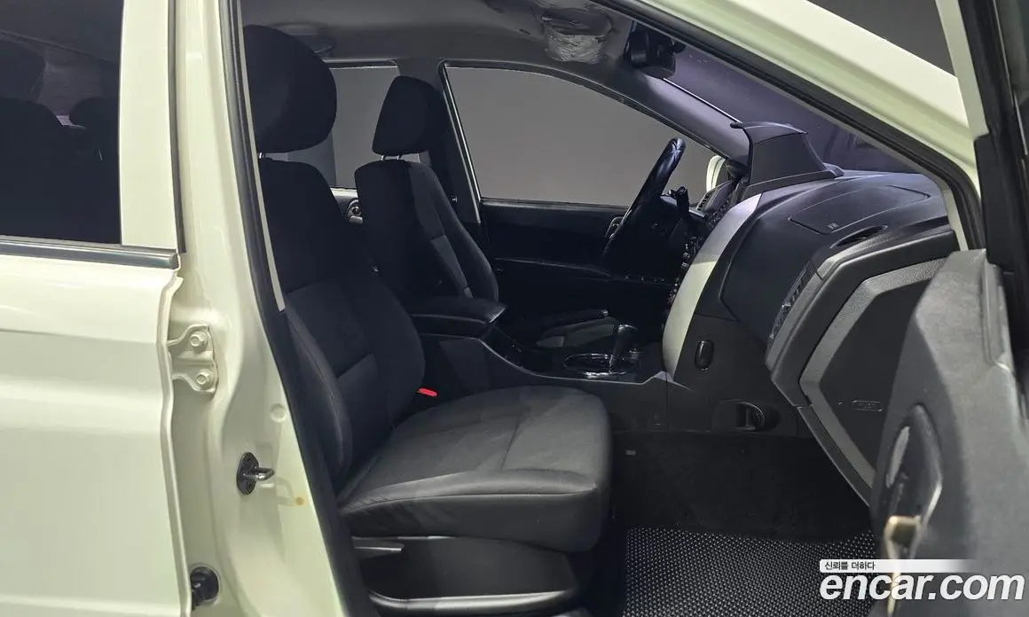 SsangYong Korando 2013 2.0 автомат (гидро), фото 13