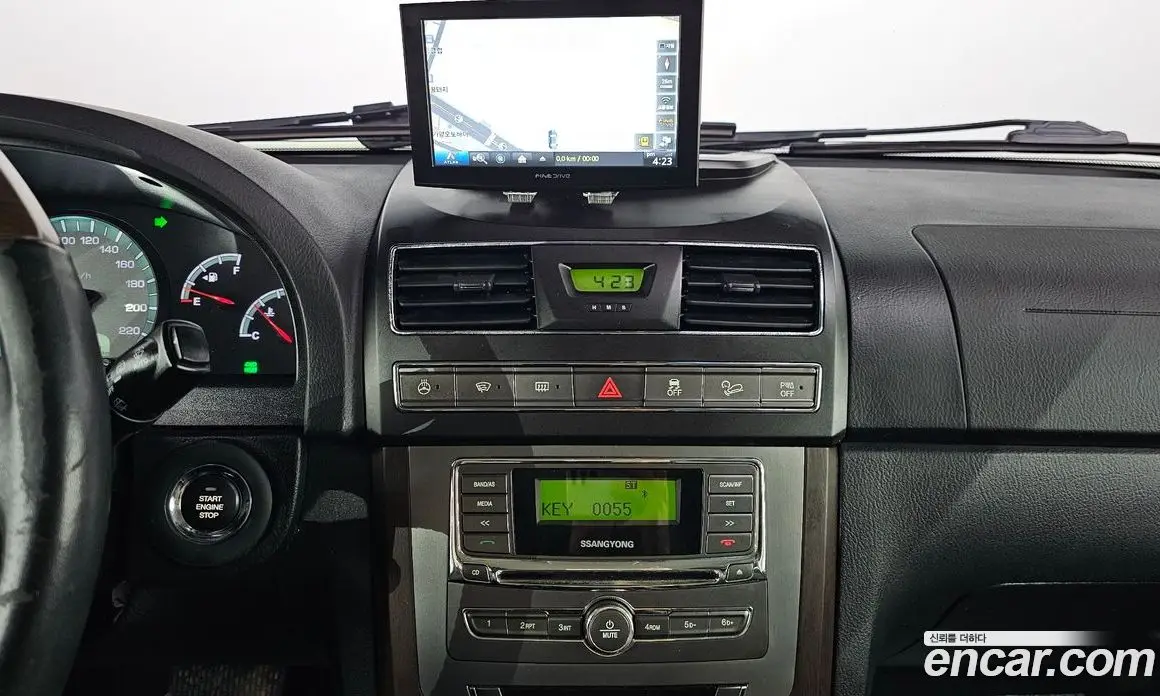 SsangYong Rexton 2014 2.0 автомат (гидро), фото 19 SsangYong Rexton 2014 2.0 автомат (гидро), фото 19