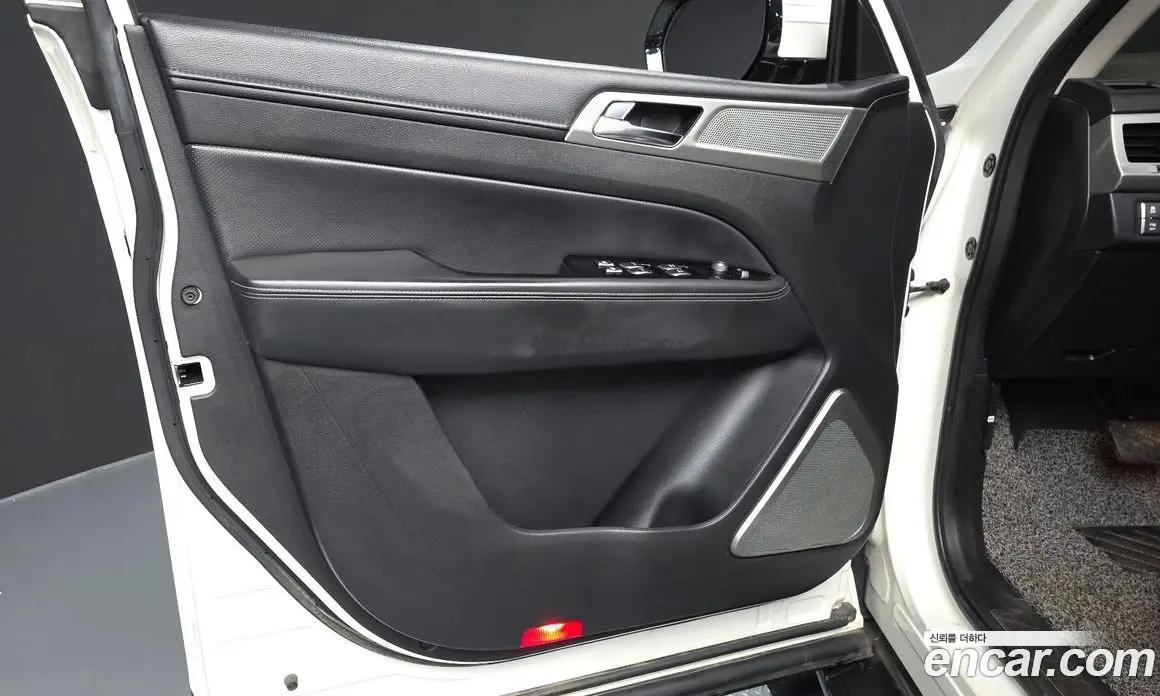 SsangYong Rexton 2018 2.2 автомат (гидро), фото 14