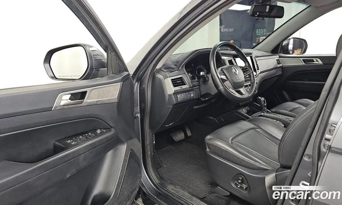 SsangYong Rexton 2018 2.2 автомат (гидро), фото 13 SsangYong Rexton 2018 2.2 автомат (гидро), фото 13