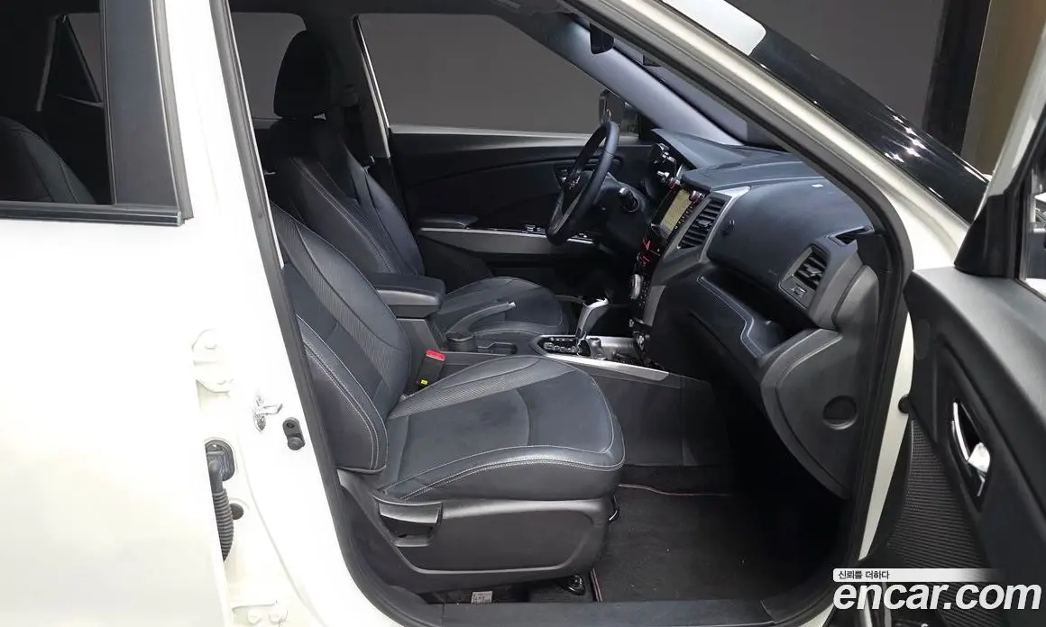 SsangYong TIBOLI 2016 1.6 автомат (гидро), фото 17