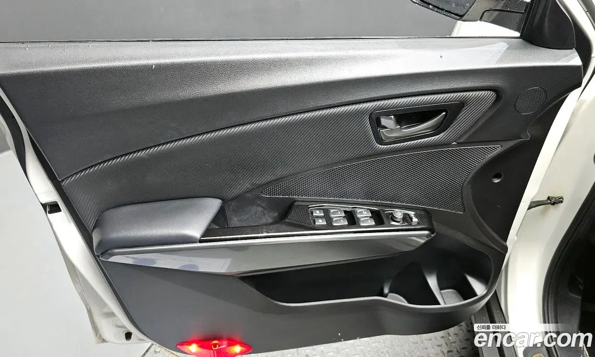 SsangYong TIBOLI 2021 1.5 автомат (гидро), фото 14 SsangYong TIBOLI 2021 1.5 автомат (гидро), фото 14