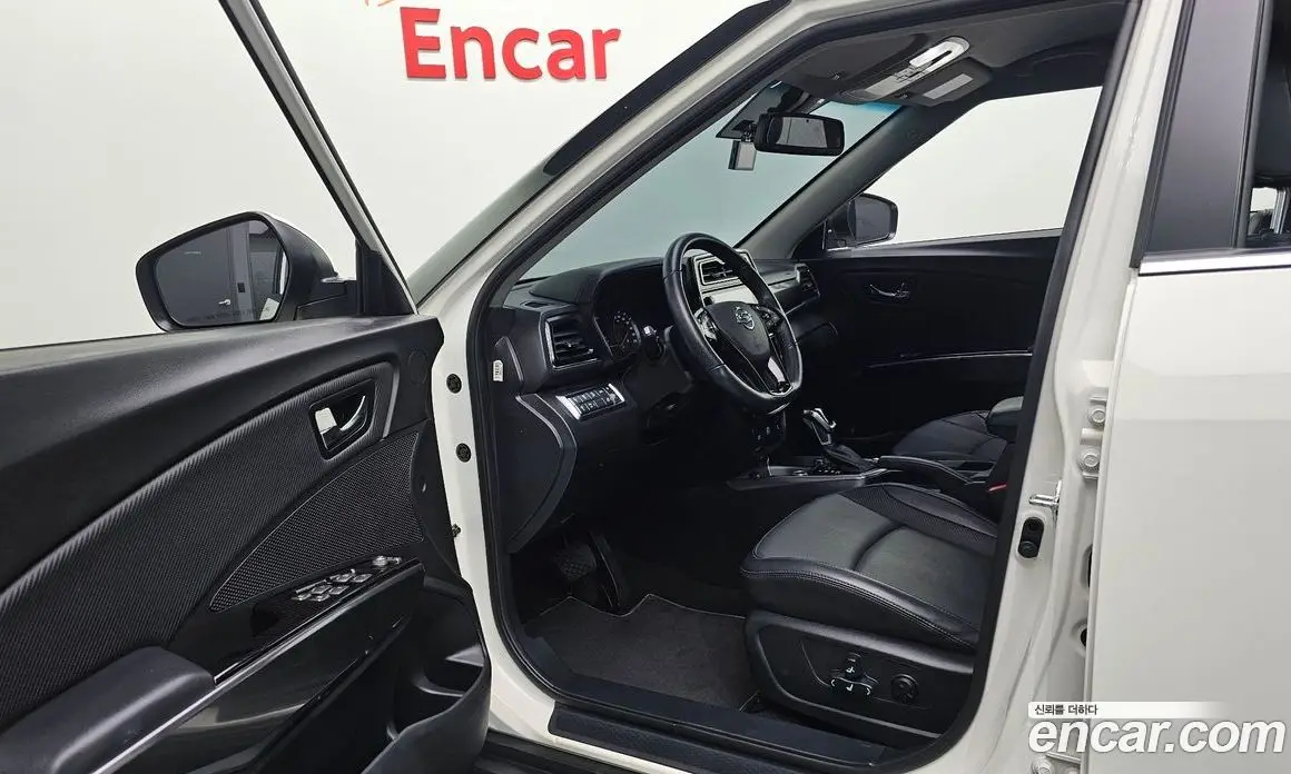 SsangYong TIBOLI 2022 1.5 автомат (гидро), фото 13 SsangYong TIBOLI 2022 1.5 автомат (гидро), фото 13