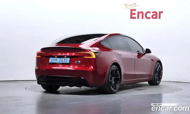 Tesla Model 3, 2025, 21 985 км