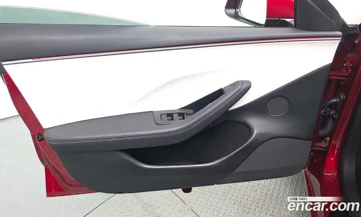 Tesla Model 3 2025 0.2 автомат (гидро), фото 13