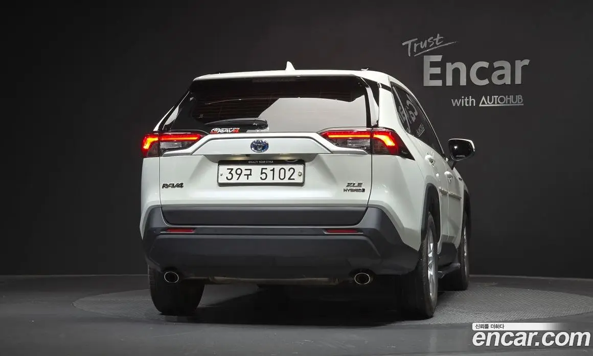 Toyota RAV4 2019 2.5 автомат (гидро), фото 3