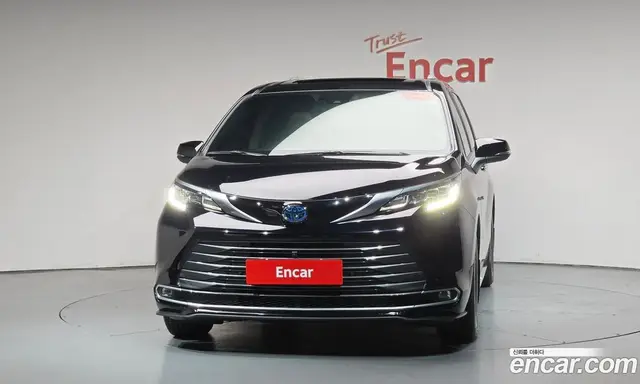 Toyota Sienna 2024 2.5 автомат (гидро), миниатюра 2
