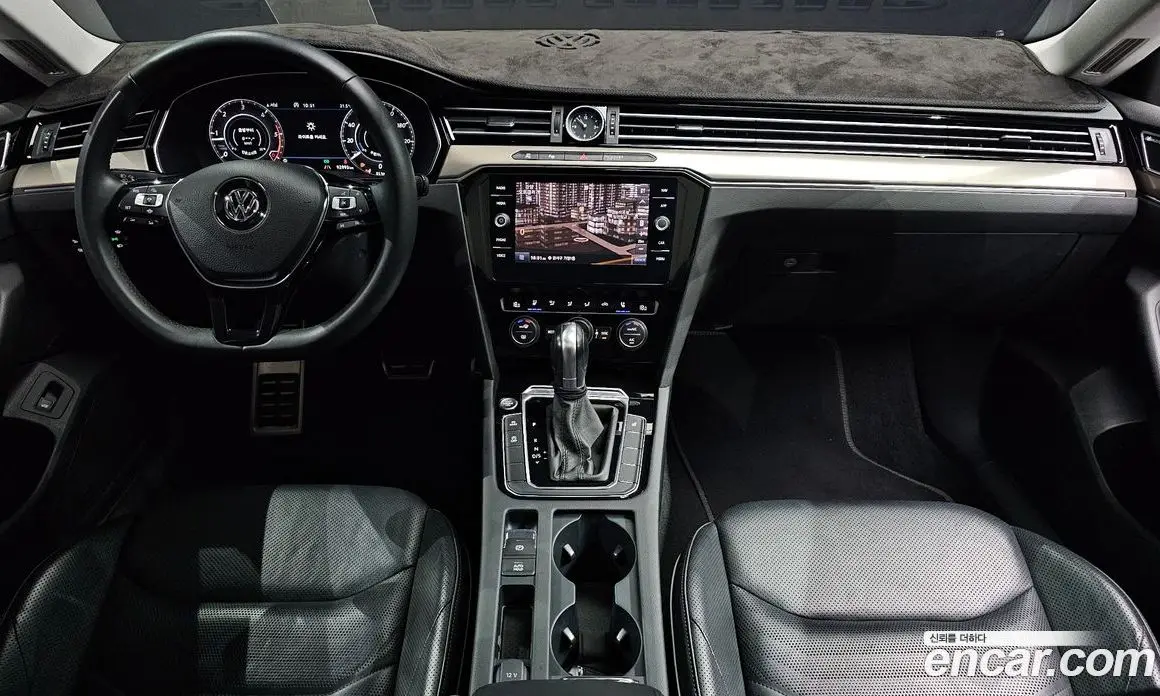 Volkswagen Arteon 2019 2.0 автомат (гидро), фото 10 Volkswagen Arteon 2019 2.0 автомат (гидро), фото 10