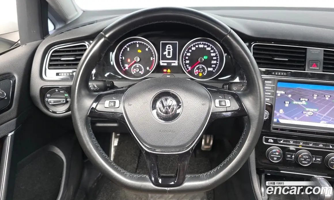 Volkswagen Golf 2014 2.0 автомат (гидро), фото 13