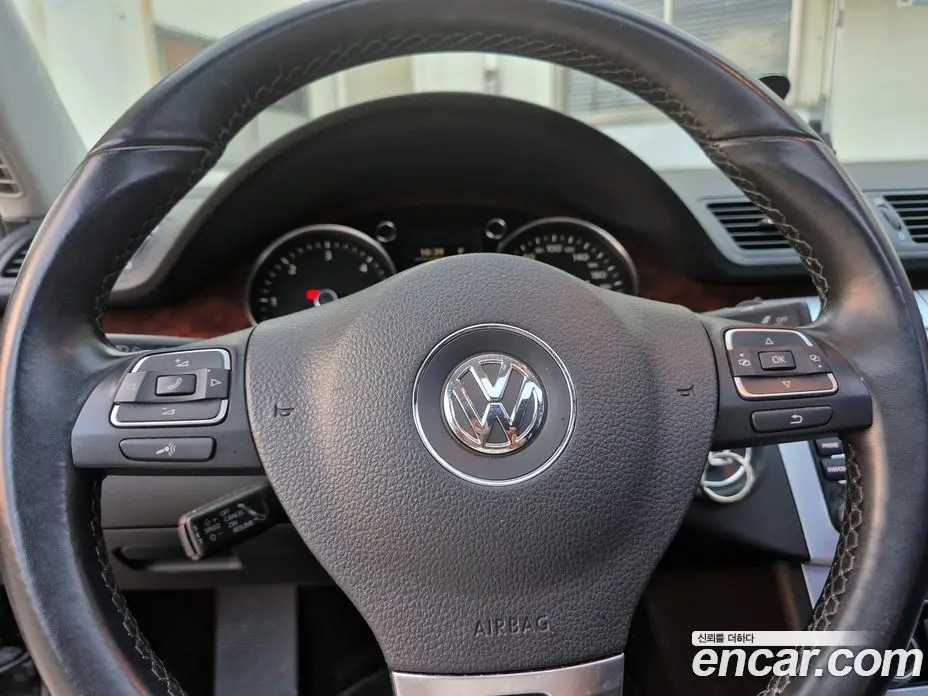 Volkswagen Passat 2011 2.0 автомат (гидро), фото 16 Volkswagen Passat 2011 2.0 автомат (гидро), фото 16
